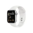 Kép 1/3 - Apple Watch SE (2022) GPS 40mm ezüstszínű alumíniumtok, fehér sportszíj (MNJV3CM/A)